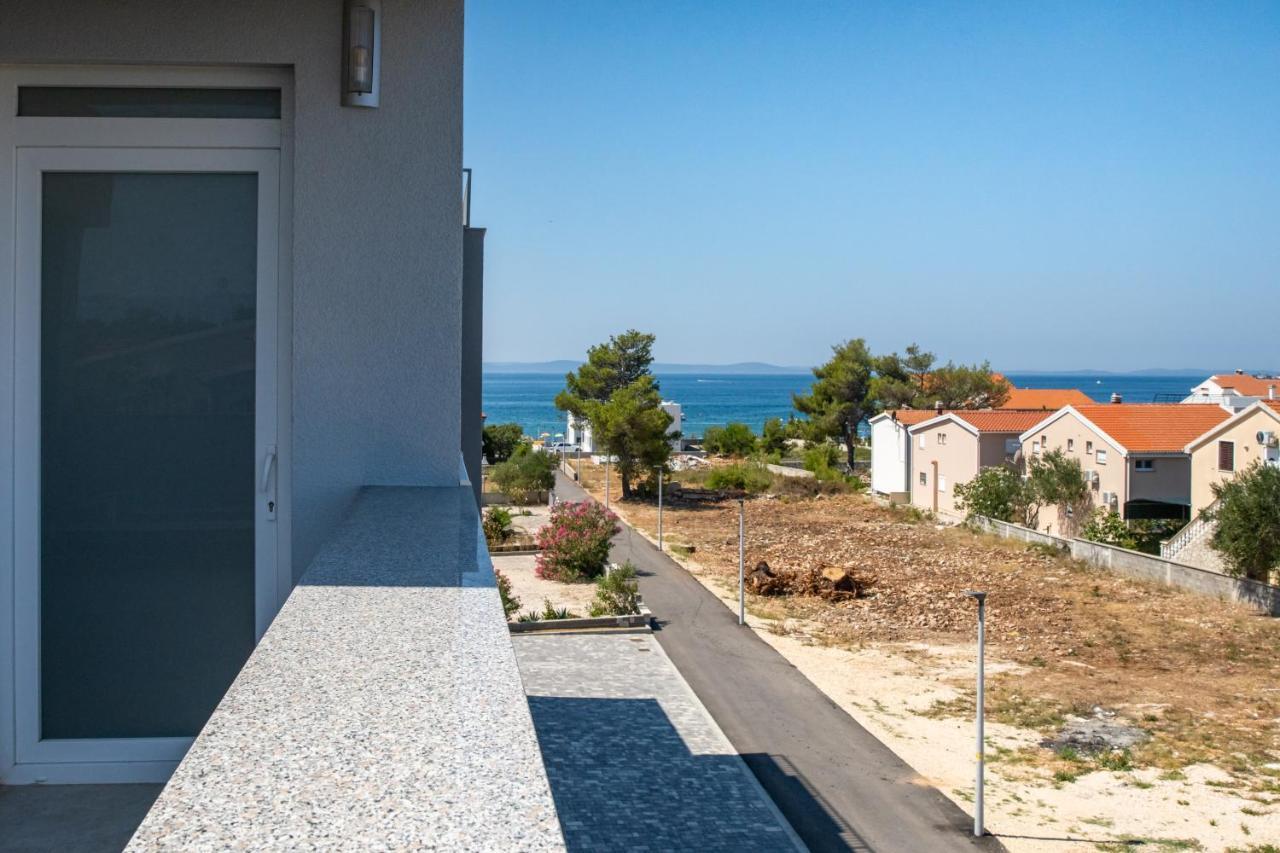 Apartmani Kastelina Vir Exteriér fotografie