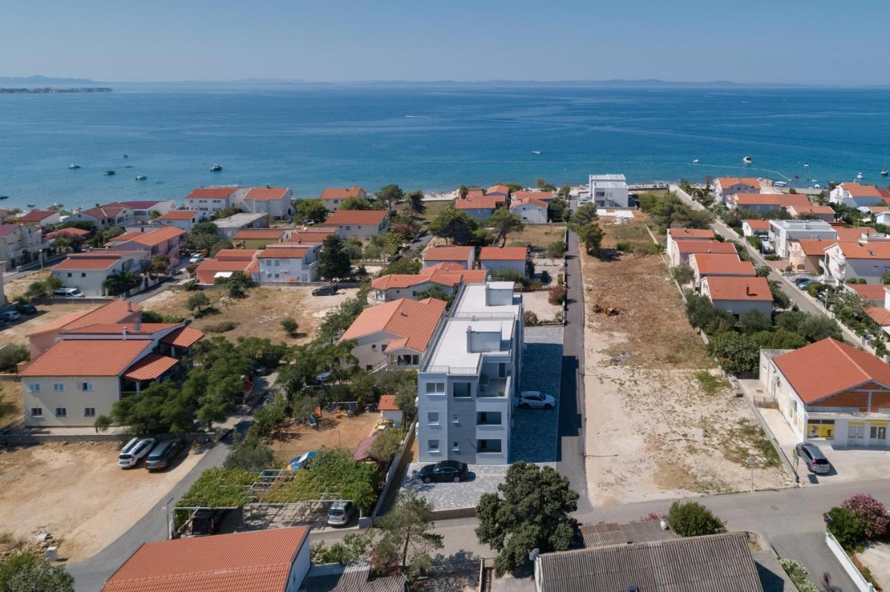 Apartmani Kastelina Vir Exteriér fotografie