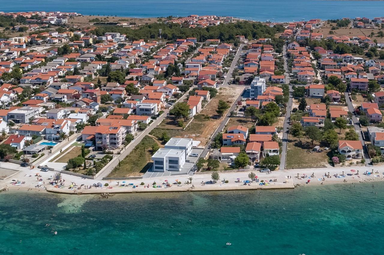 Apartmani Kastelina Vir Exteriér fotografie