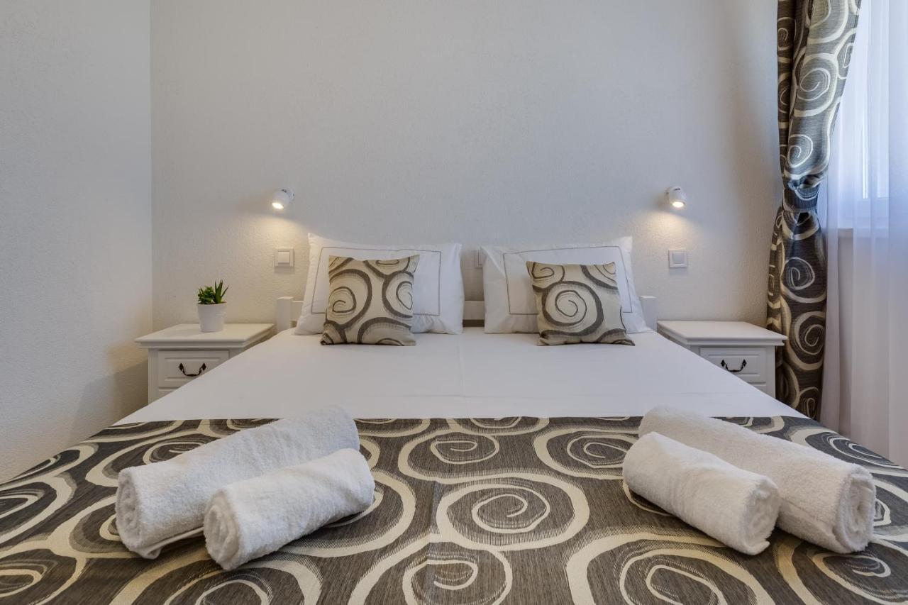 Apartmani Kastelina Vir Exteriér fotografie