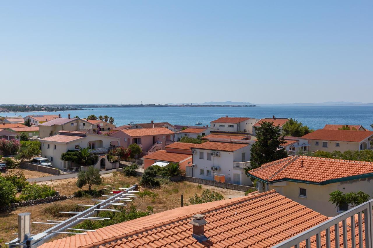 Apartmani Kastelina Vir Exteriér fotografie
